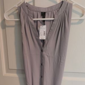 NWT Gray dressy button down tunic with black belt belt.